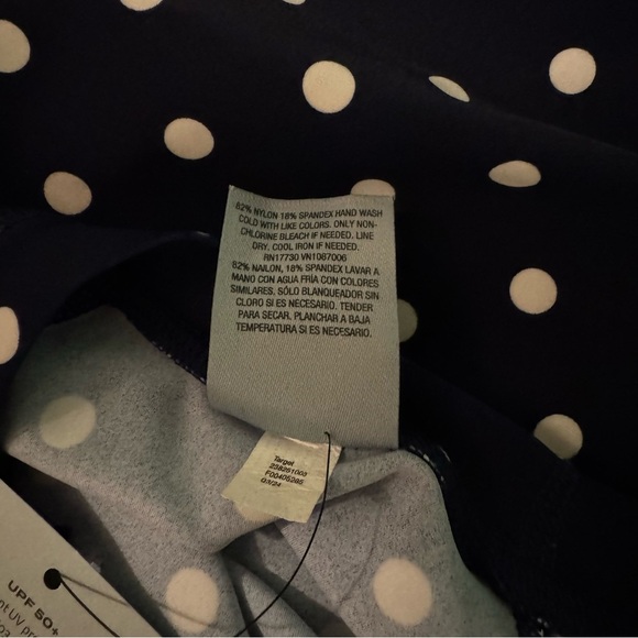 Shade & Shore Women’s Navy Polka Dot Long Sleeve Rash Guard Swim Top XL NWT - Picture 11 of 11